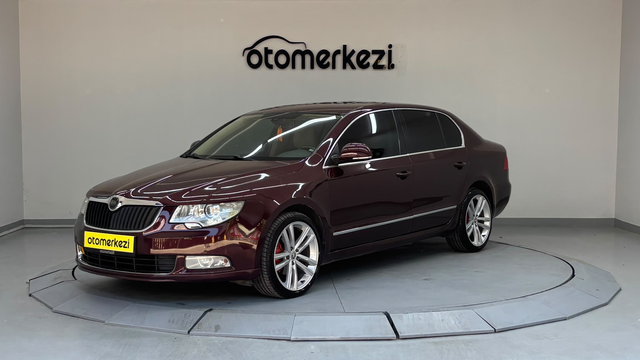 SKODA SUPERB 1
